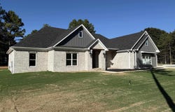 1 Silver Fox Cove, Greenbrier, AR 72058