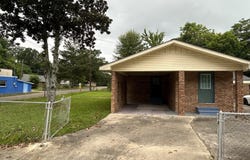 1201 3rd St, Columbia, MS 39429