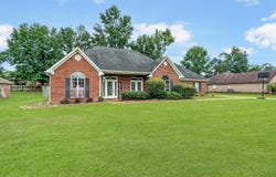 324 White Sand Road, Florence, MS 39073