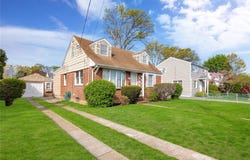 528 Coakley Street, East Meadow, NY 11554