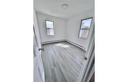 20-44 127 St, College Point, NY 11356