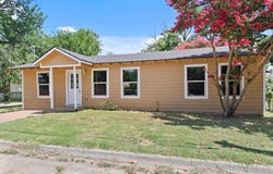 1104 Madison Street, Cleburne, TX 76033