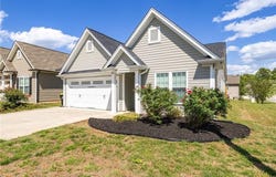 5703 Midstream Circle, Clemmons, NC 27012