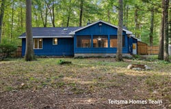 15155 Hickory Street, Spring Lake, MI 49456