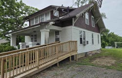 106 S John Street, Moravia, IA 52571