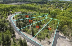 8889 Hemlock Hill Drive, Traverse City, MI 49685