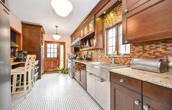 33-64 190th St, Flushing, NY 11358