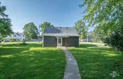 211 E Lincoln Street, Gaston, IN 47342