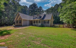 1070 South, Rutledge, GA 30663