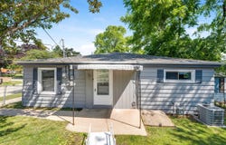 4525 Byrd Ave, Racine, WI 53405