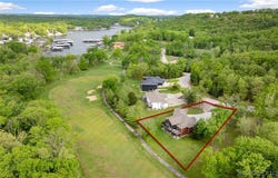 484 Hogan Drive, Lake Ozark, MO 65049