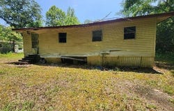 77 Gary St, Monroeville, AL 36460