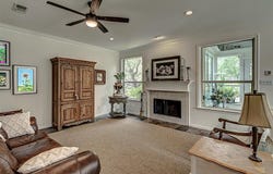 713 OAKWOOD LN, Dripping Springs, TX 78620