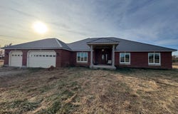 20079 Irving Rd, Chanute, KS 66720