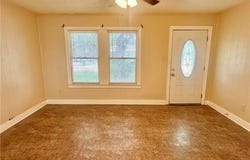 1405 E Virginia Avenue, Victoria, TX 77901