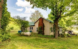 9263 Center Point Road, Tompkinsville, KY 42167