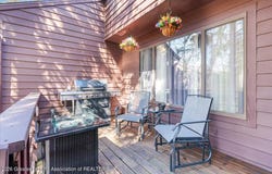 225 E Jolly Road, Lansing, MI 48910
