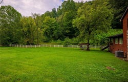 2079 Woods Drive, St Albans, WV 25177