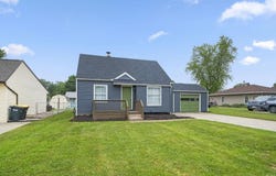 105 W Shalley Drive, Kendallville, IN 46755