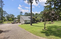 1506 Lands End Pt S, Russellville, AR 72802