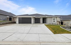 552 Lazio Way, Richland, WA 99352