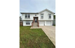 110 E John Street, Coffeyville, KS 67337