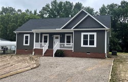 5731 Beechnut Avenue, South Chesterfield, VA 23803