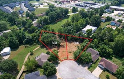 606 Oak Leaf Court, Nixa, MO 65714