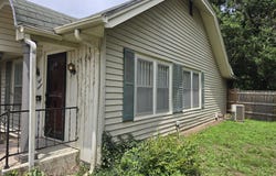 816 E 3rd, Winfield, KS 67156