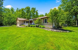 245 Woodside Avenue, Jefferson, OH 44047
