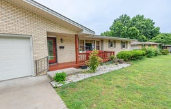 1036 E Edgewood Street, Springfield, MO 65807