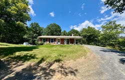 322 W LONGVIEW DR, BURLINGTON, WV 26710