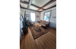 175 S 6TH St, Reedsport, OR 97467