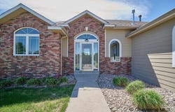 10423 BEARTOOTH DR, Cheyenne, WY 82009