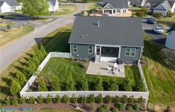 8 Mount Jean S, Irvington, VA 22480