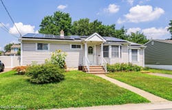 55 Helen Avenue, Freehold, NJ 07728