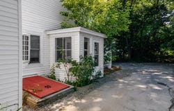 11 Kossuth Street, Bangor, ME 04401