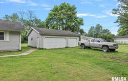 409 MAPLE Place, Kincaid, IL 62540