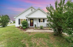 606 Arden Street, Burlington, NC 27215