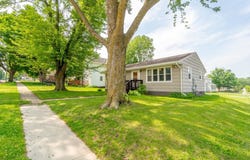 240 N Russell Street, Denver, IA 50622