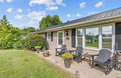 13 Lairson Road, Campton, KY 41301