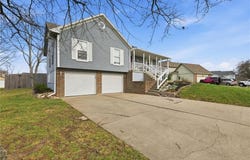 814 S PARK Drive, Raymore, MO 64083