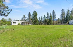 7555 Redwood Highway, Grants Pass, OR 97527