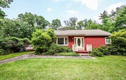 21 Holbrook Road, Bedford, NH 03110