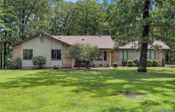 12 Hawk Forest Court, Defiance, MO 63341