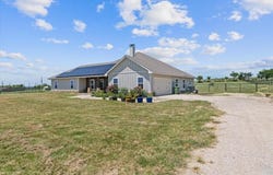 1081 Justin Drive, Springtown, TX 76082