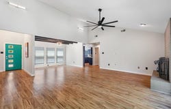2806 N Creekwood Drive, Grapevine, TX 76051