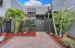 1521 NW 113th Ter, Pembroke Pines, FL 33026