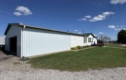 10214 NE 10th St, Pratt, KS 67124