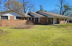 1320 Grove Street, Nashville, AR 71857-0000